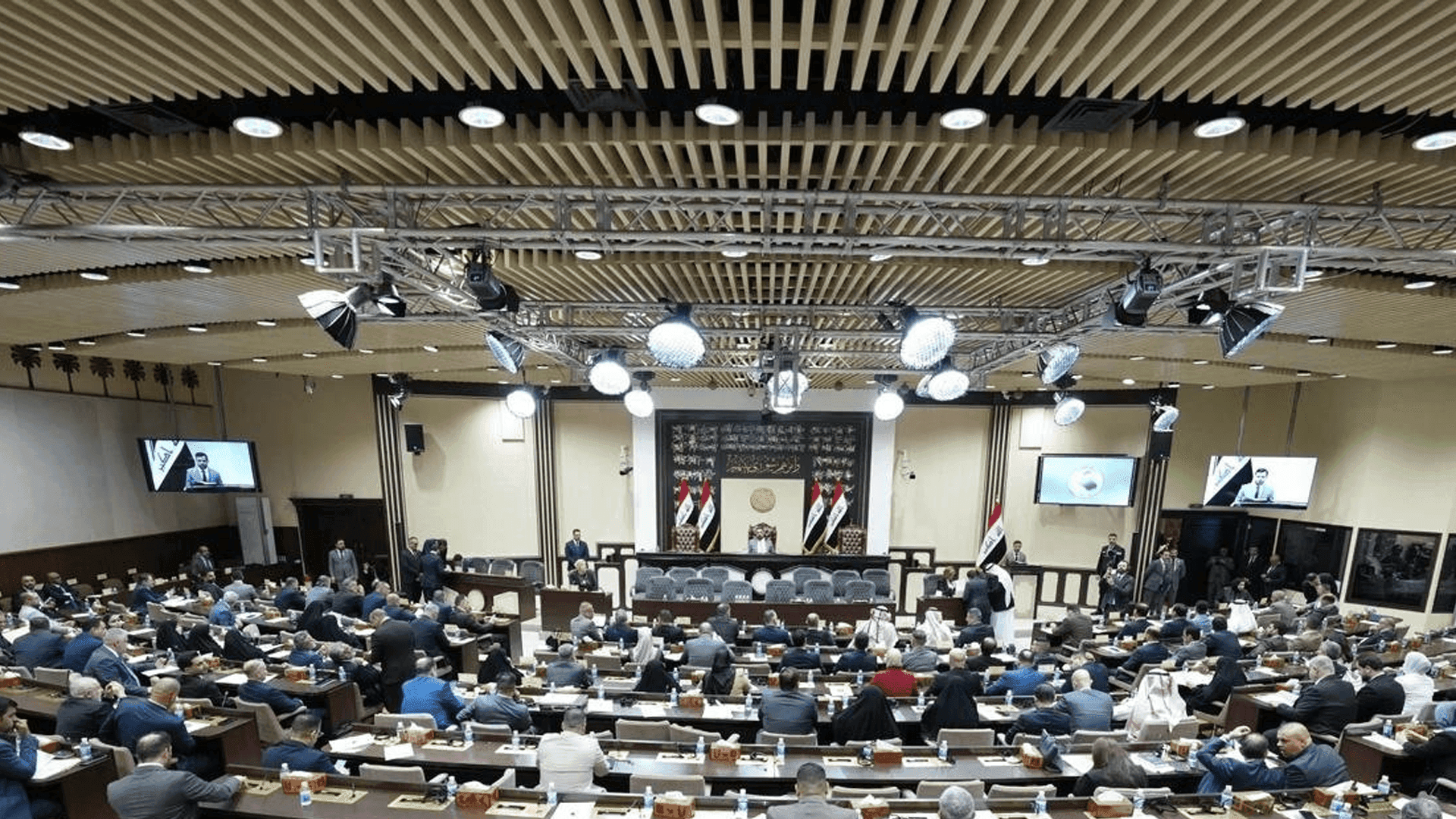 پەرلەمانتارێك: بەمنزیكانە پرۆژەیاسای نەوت و غاز دەخرێتە بەرنامەی كاری ئەنجومەنی نوێنەرانی عیراقەوە 