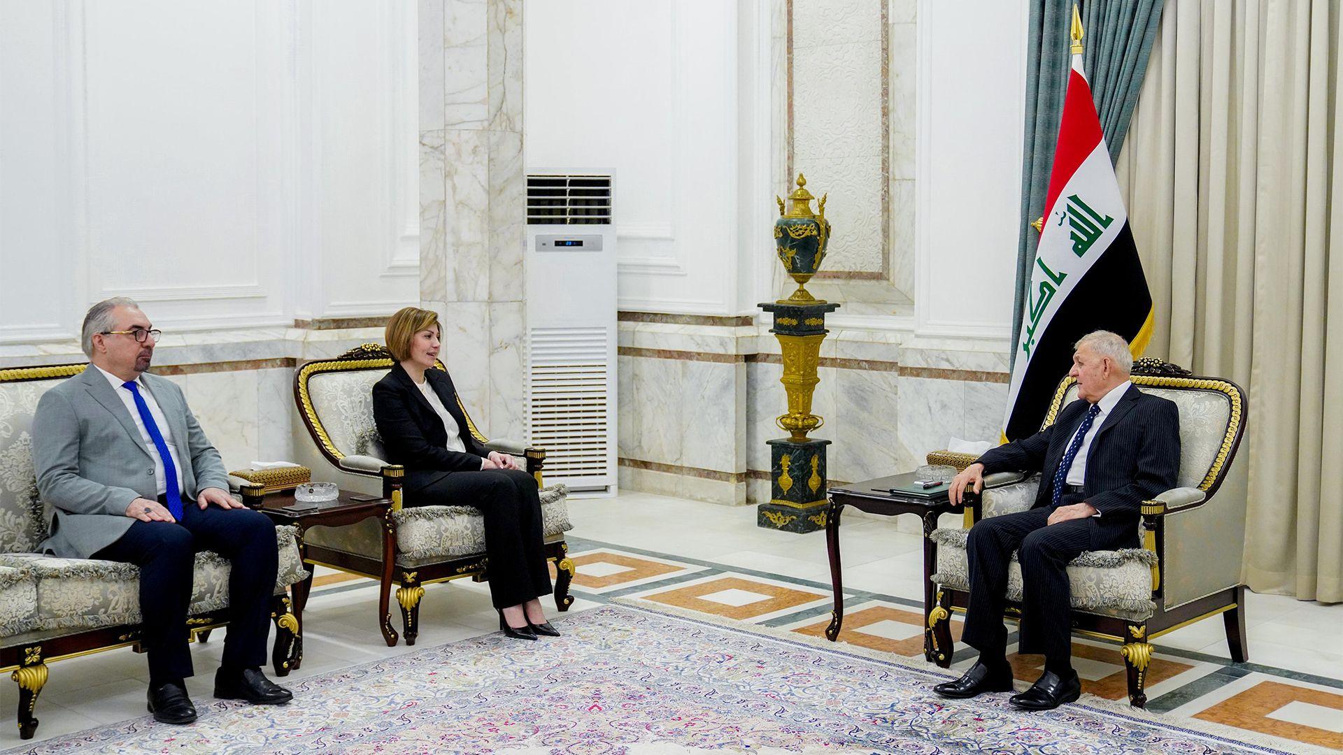 سەرۆک کۆمار پێشوازی لە وەزیری کۆچ و کۆچبەران دەکات