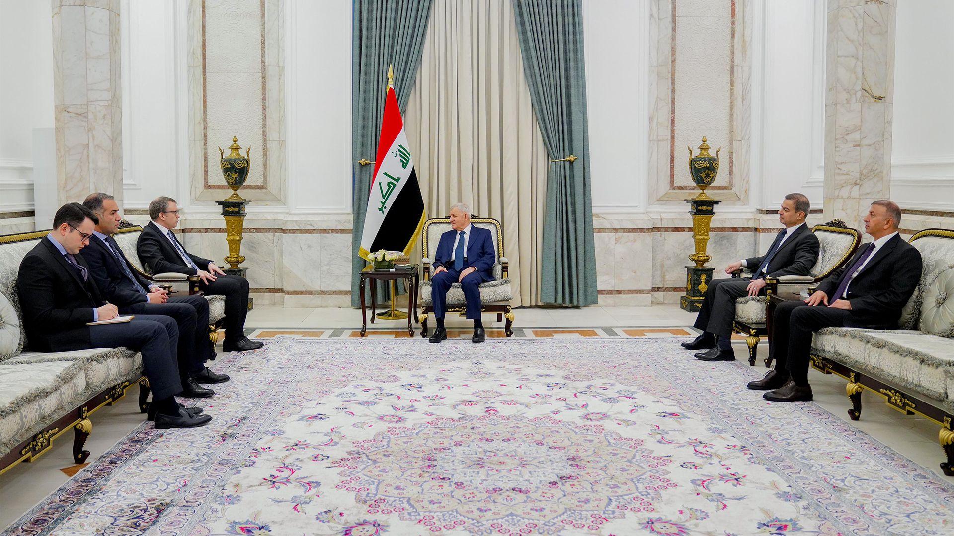 سەرۆك كۆماری عیراق بەجیا لەگەڵ هەردوو باڵیۆزی سوریا و توركیا كۆبووەوە

