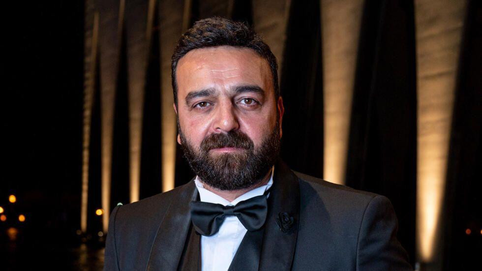 العكيد يفجر مفاجآت عن علاقة الفنانين السوريين بنظام بشار الأسد قبل سقوطه