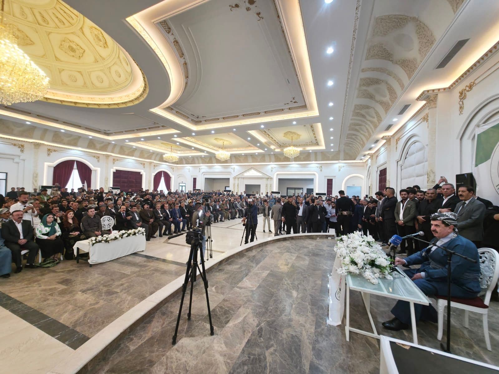 article gallery image