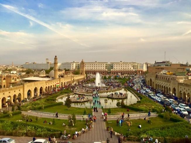 جارێکی دیکە لە ھەولێر مۆڵێک گۆرانی بەسەر سەدام حسێن لێدەدات