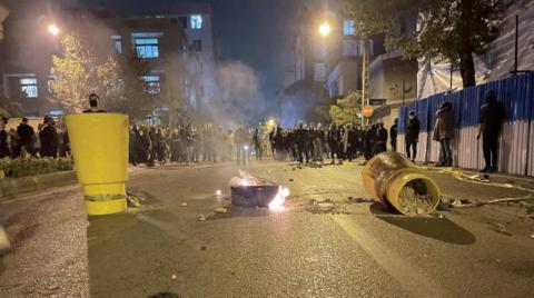 خۆپیشاندان لە شارەکانی رۆژھەڵاتی کوردستان و ئێران بەردەوامە