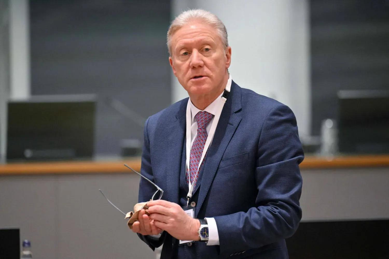 وزير الخارجية اللبناني يرفض دعوة لزيارة إيران ويقترح لقاء بدولة محايدة