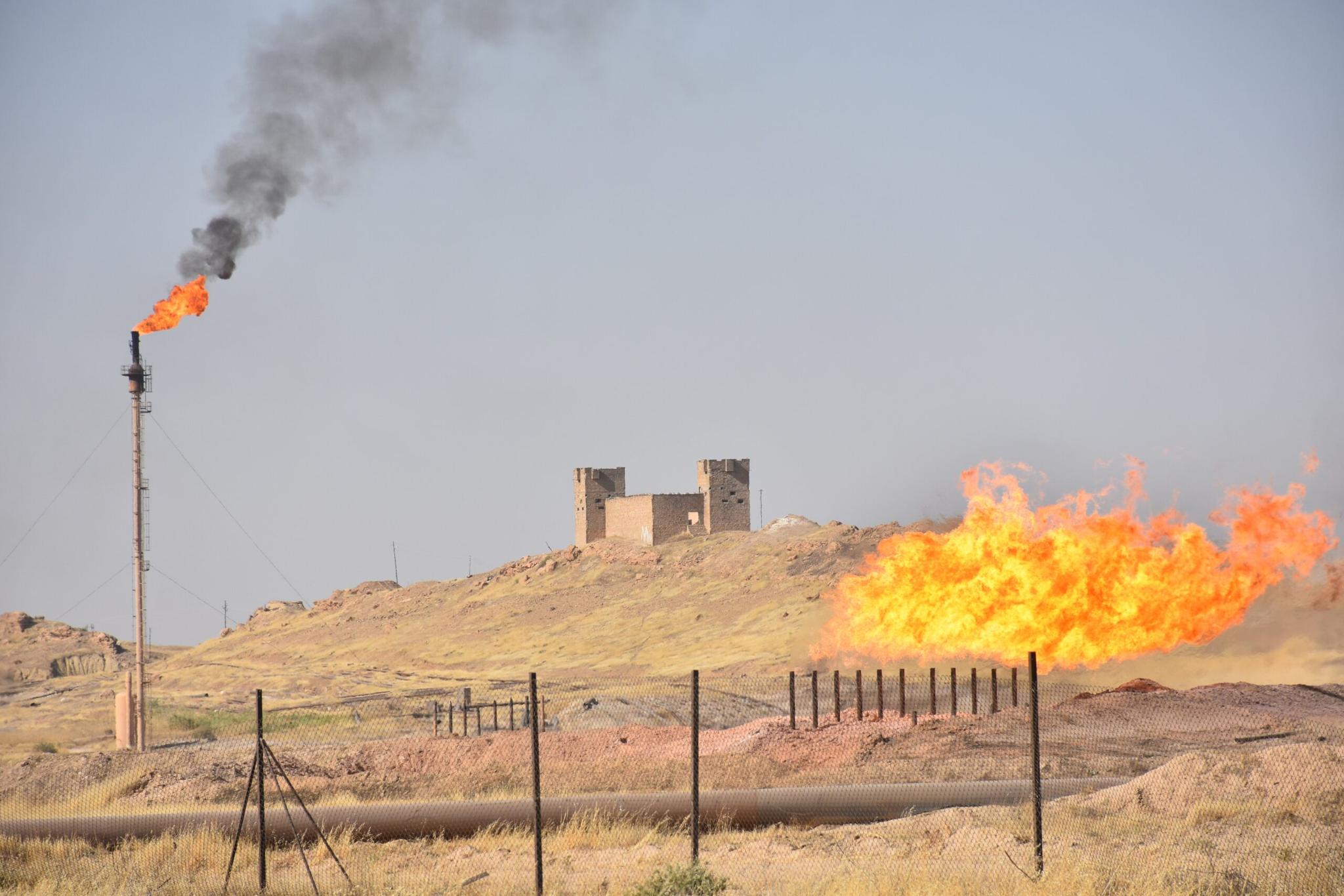 ئاگری بیرە نەوتیەکانی بای حەسەن کۆنترۆڵکرا
