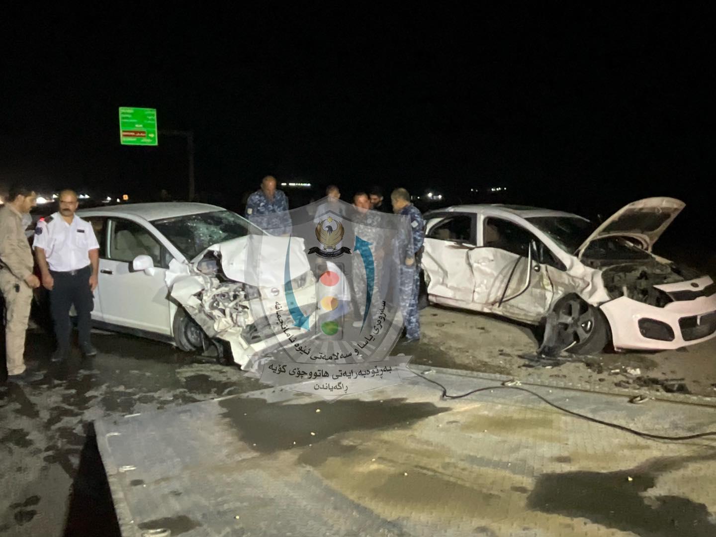 لە ڕووداوێکی ھاتوچۆدا لە رێگەی سماقوڵی ٩ کەس بوونە قوربانی 