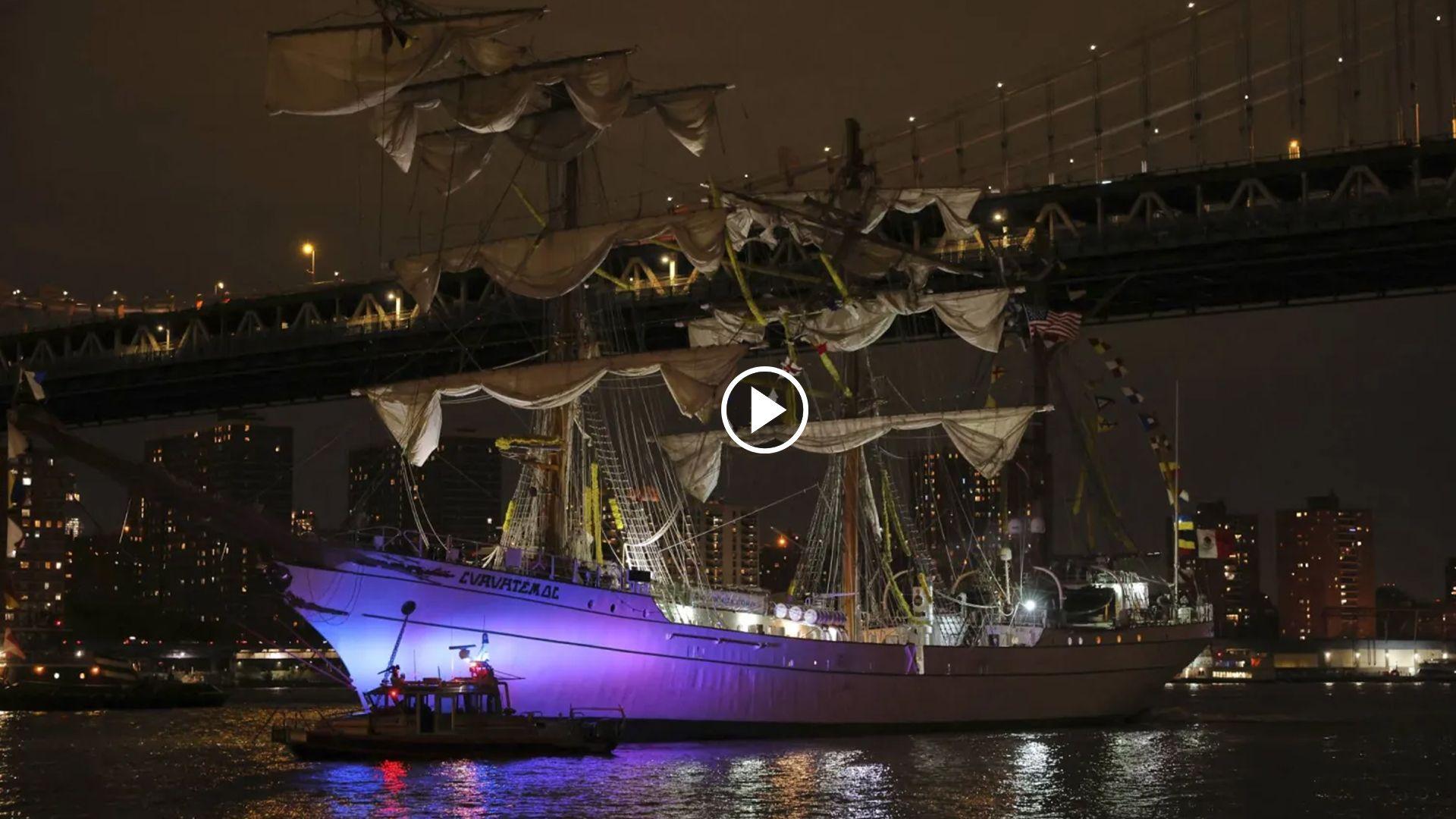 كەشتییەك لە نیویۆرك خۆی كێشا بە پردێكدا و بەهۆیەوە دوو كەس گیانیان لەدەستدا