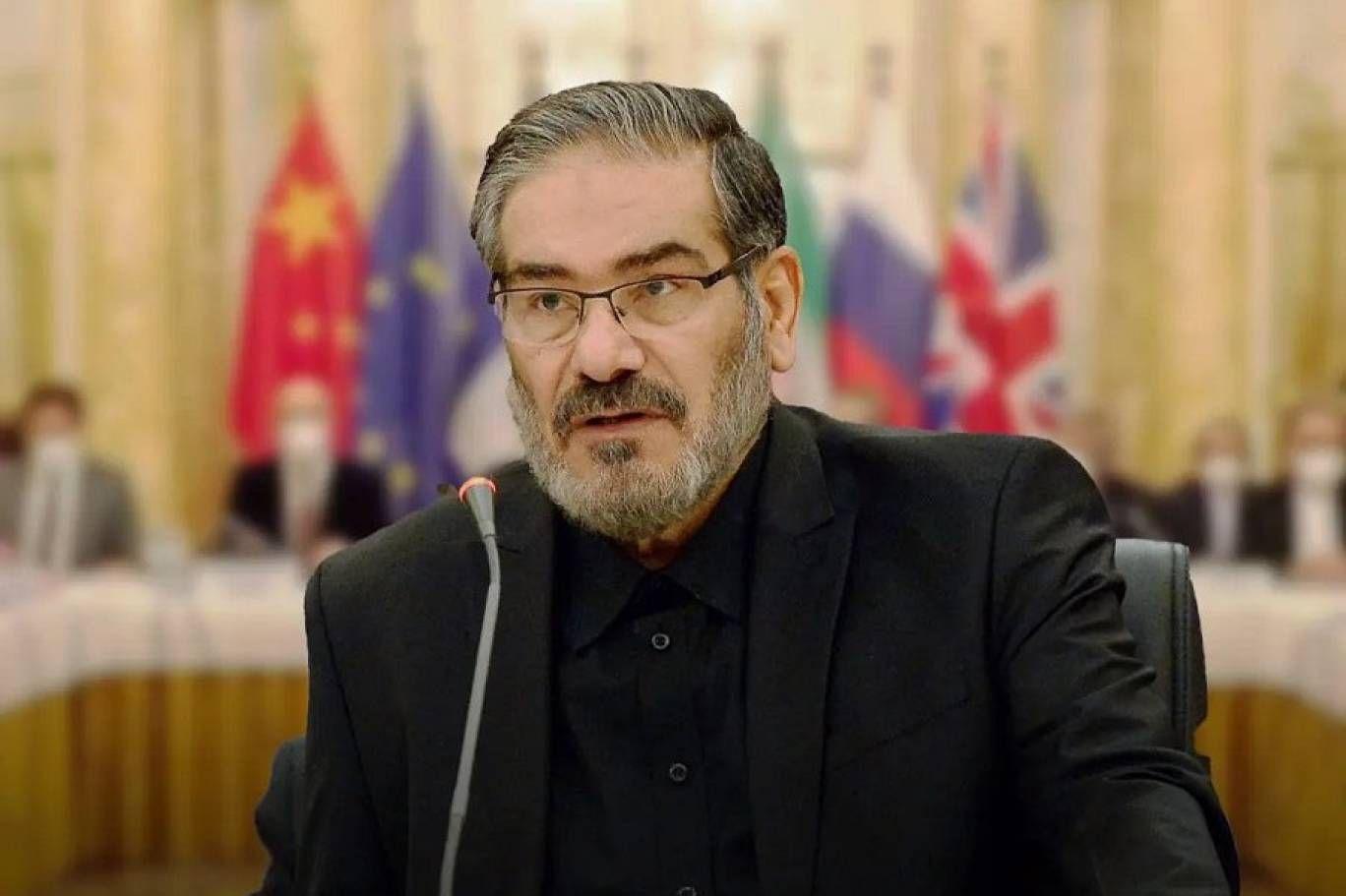 وسائل إعلام روسية يكشف عن الوضع الصحي لمستشار المرشد الأعلى الإيراني علي شمخـانــــي 