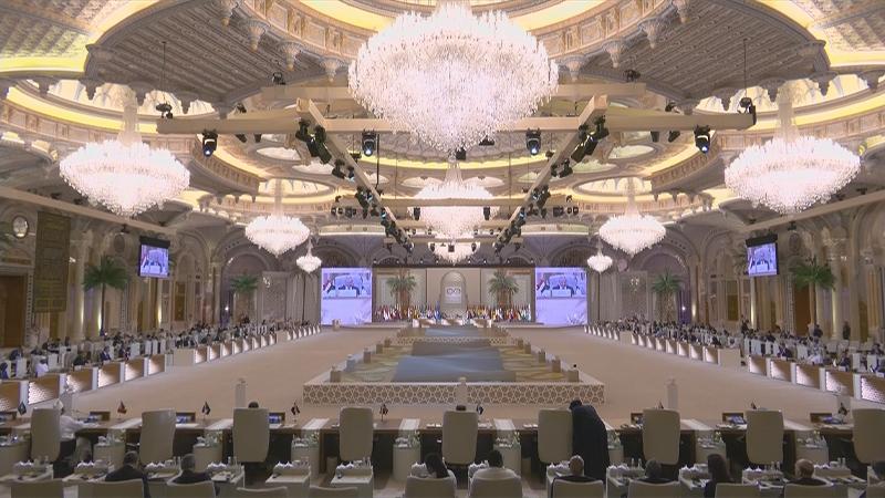 کۆبوونەوەی لوتکەی عەرەبی و ئیسلامی لەبارەی غەززە لە ریاز بەڕێوەچوو