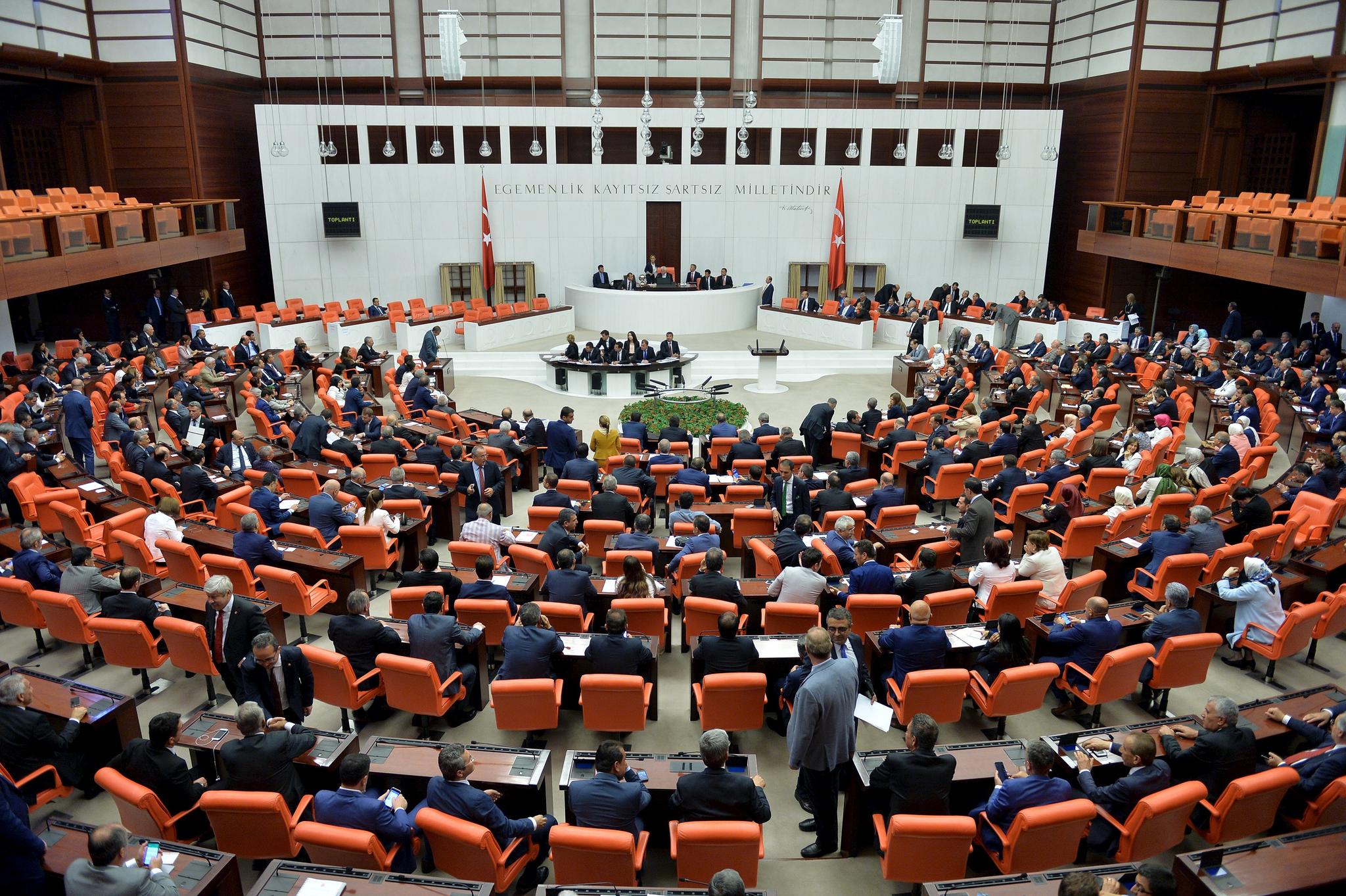 پەرلەمانی تورکیا دەنگ بە ئەندامبوونی سوید لە ناتۆ دەدات