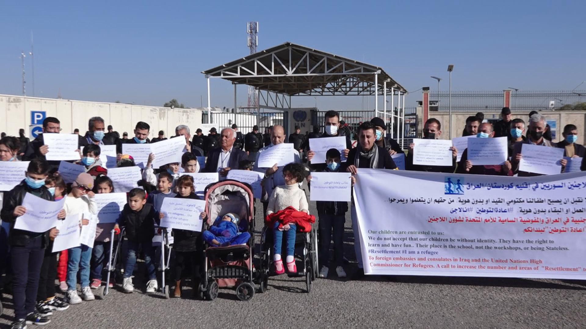 پەنابەرانی رۆژئاڤای کوردستان داوا دەکەن رەوانەی وڵاتی سێیەم بکرێن 