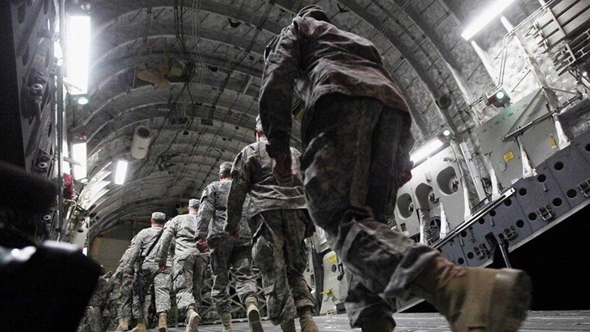 وول ستریت جۆرناڵ: واشنتۆن پێنج هەزار سەربازی مارینز دەنێرێتە رۆژهەڵاتی ناوەڕاست