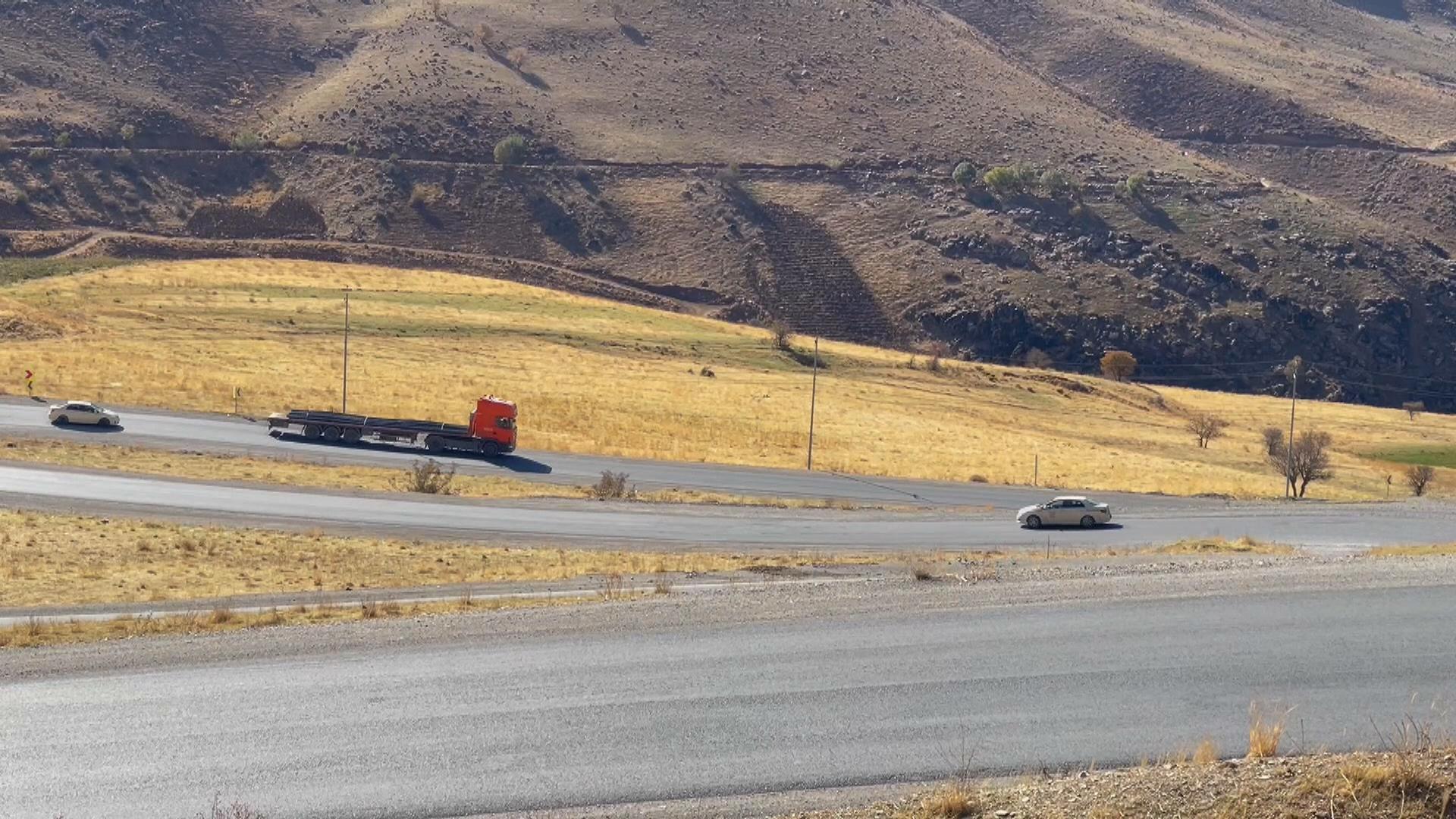 پرۆژەی جووتسایدكردنی رێگەی چۆمان حاجی ئۆمەران 10 ساڵە راگیراوە