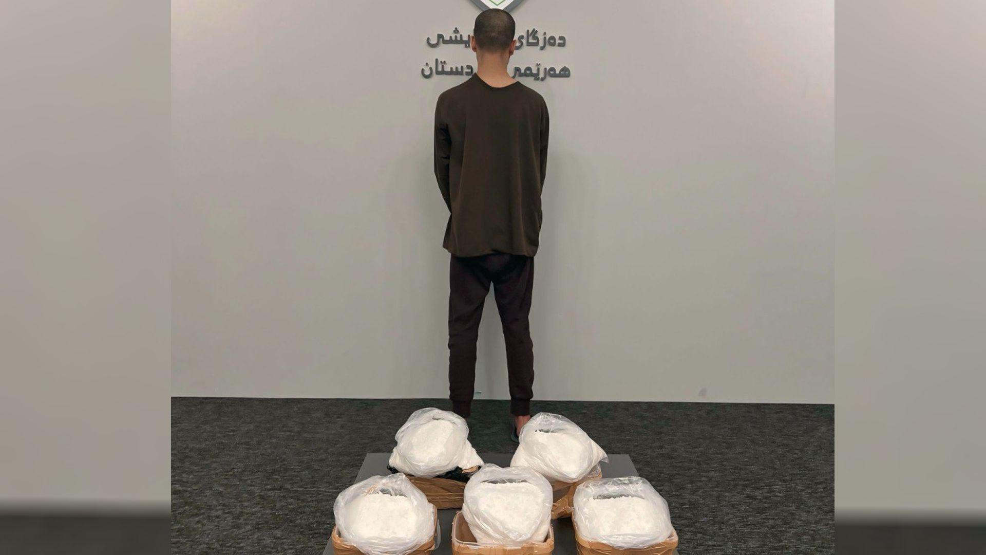 بازرگانێکی ماددەی هۆشبەر بە پێنج کیلۆ کریستاڵەوە دەستگیر کرا