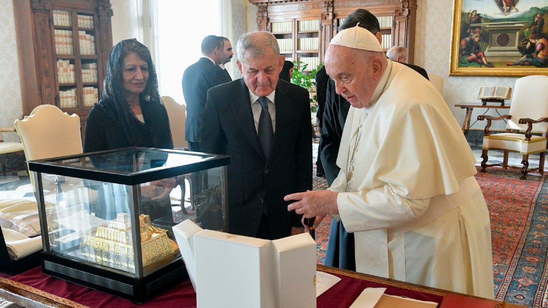 خانمی یەکەم بۆ کۆچی دوایی پاپای ڤاتیکان: ئەو رابەرە رۆحییە بوو ژیانی خۆی تەرخان کرد بۆ ئاشتی و لێبوردەیی ئایینیی