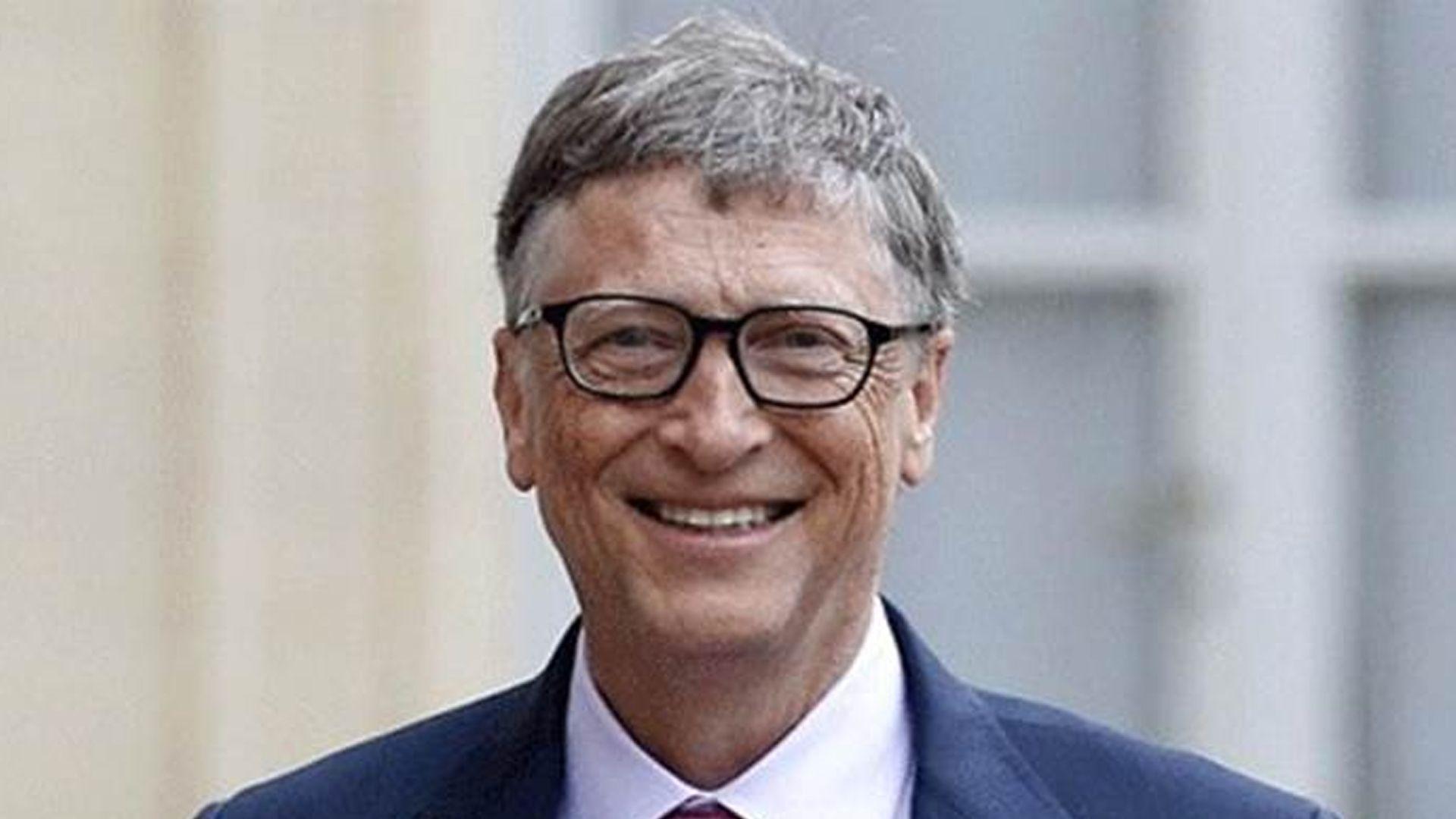 بيل غيتس يتحمّل مسؤولية علاقته بإبستين ويعتذر