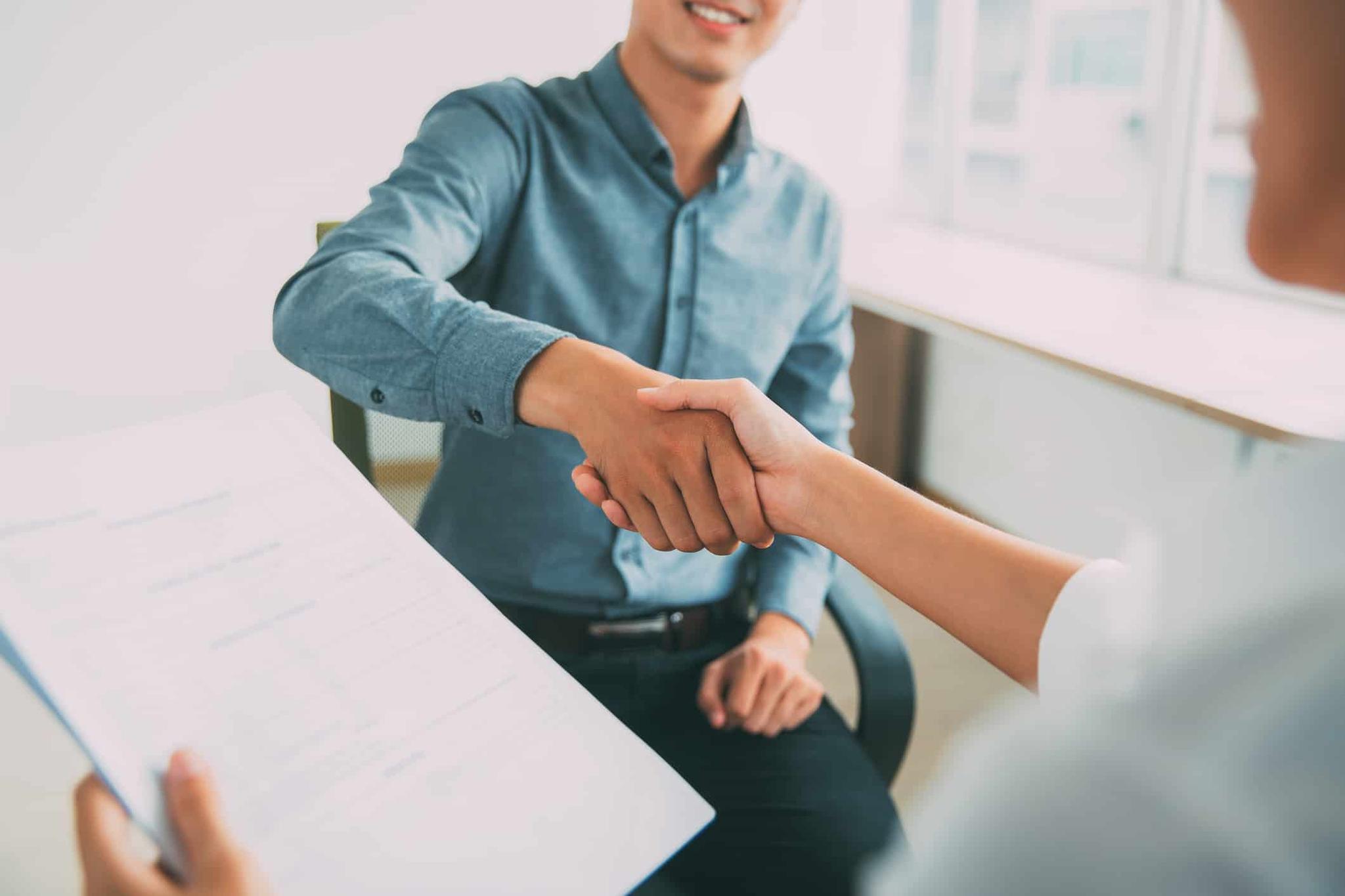 وەزارەتی بازرگانی و پیشەسازی ٤٩ ھەلی کار رادەگەیەنێت