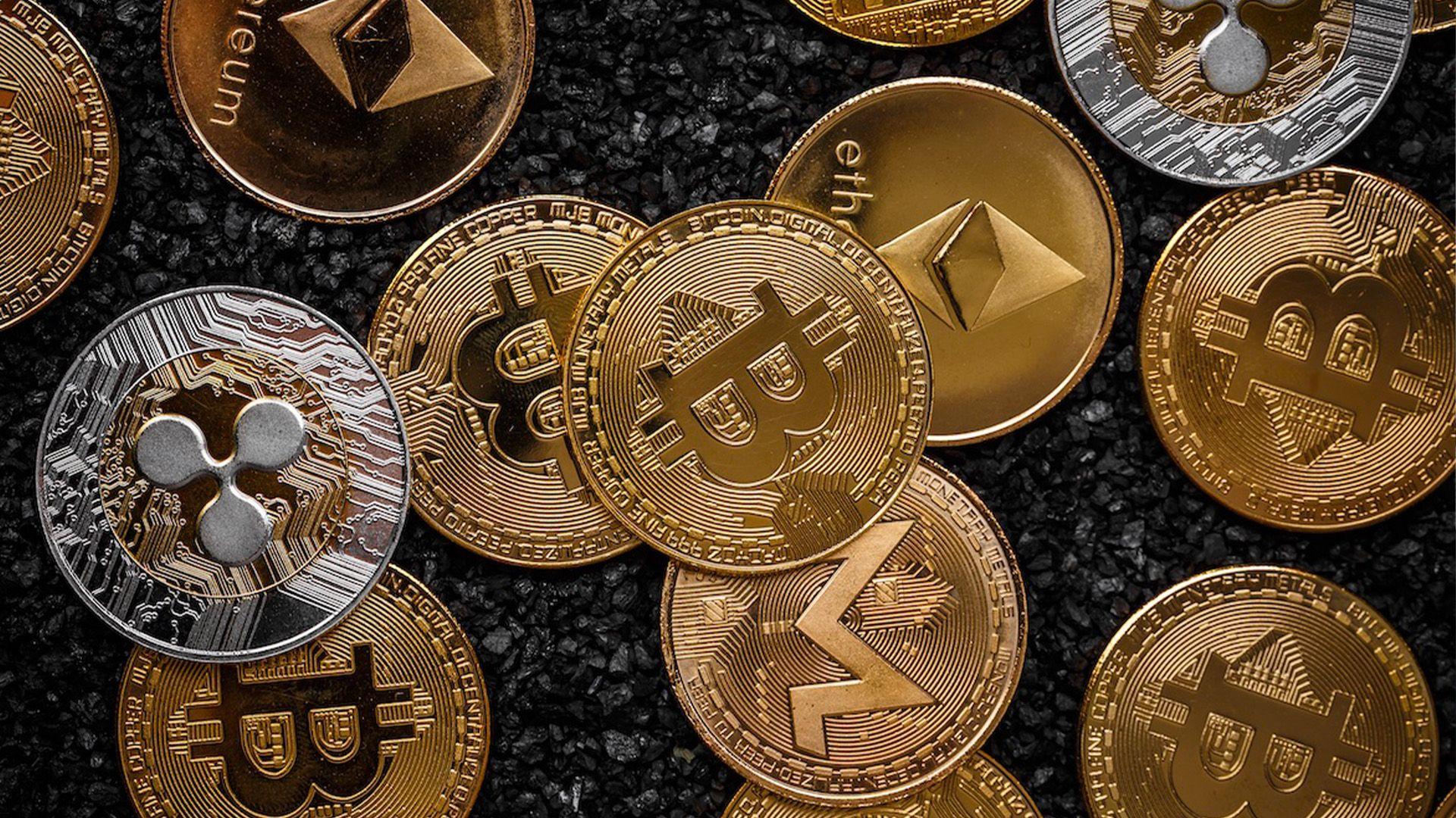 تڕەمپ نرخی دراوە ئەلیکترۆنییەکان بەرز دەکاتەوە