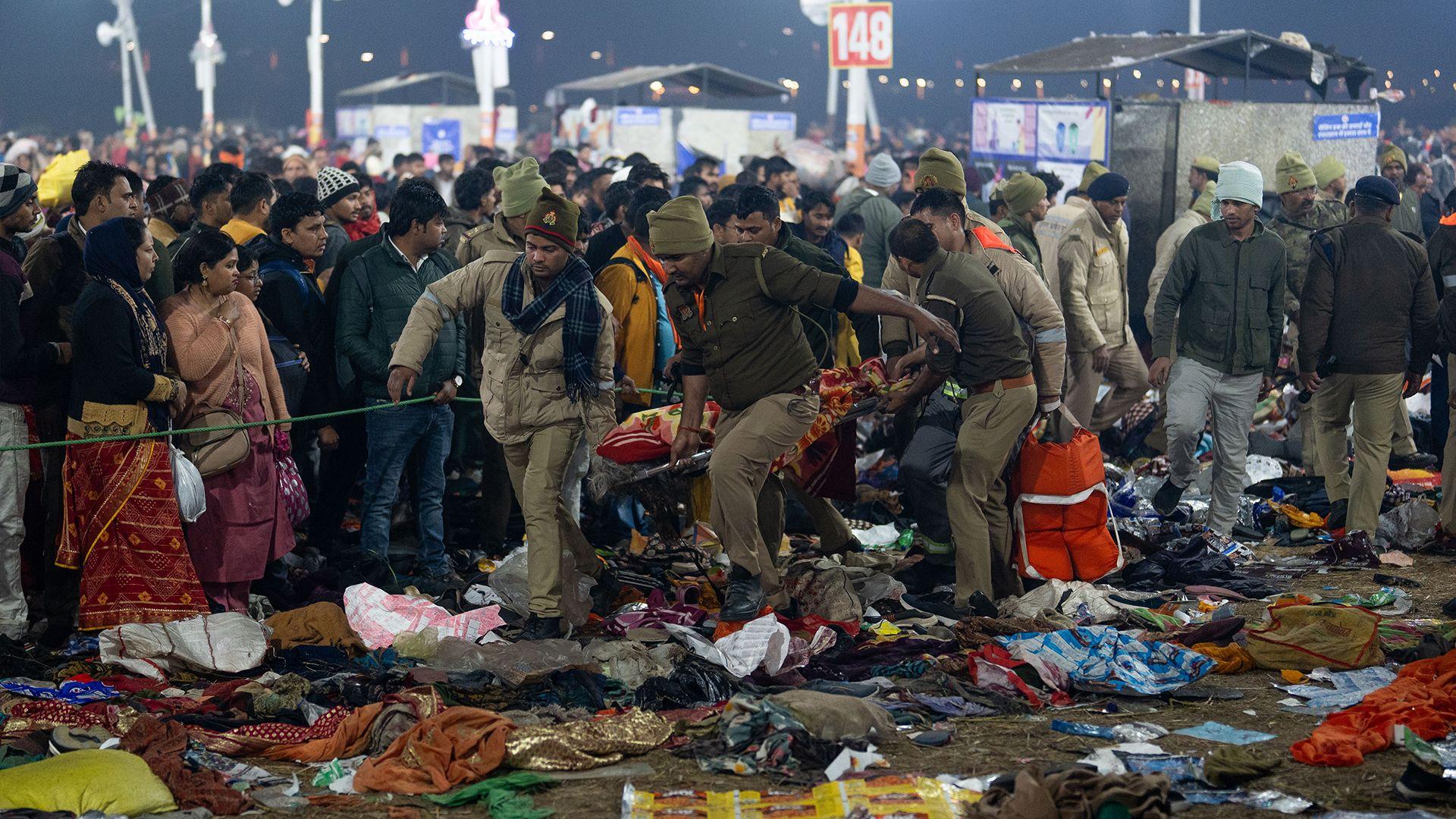 ژمارەی گیانلەدەستدان بەهۆی پاڵەپەستۆ لە فێستیڤاڵی هیندۆسەکانی هیندستان بەرزبووەوە