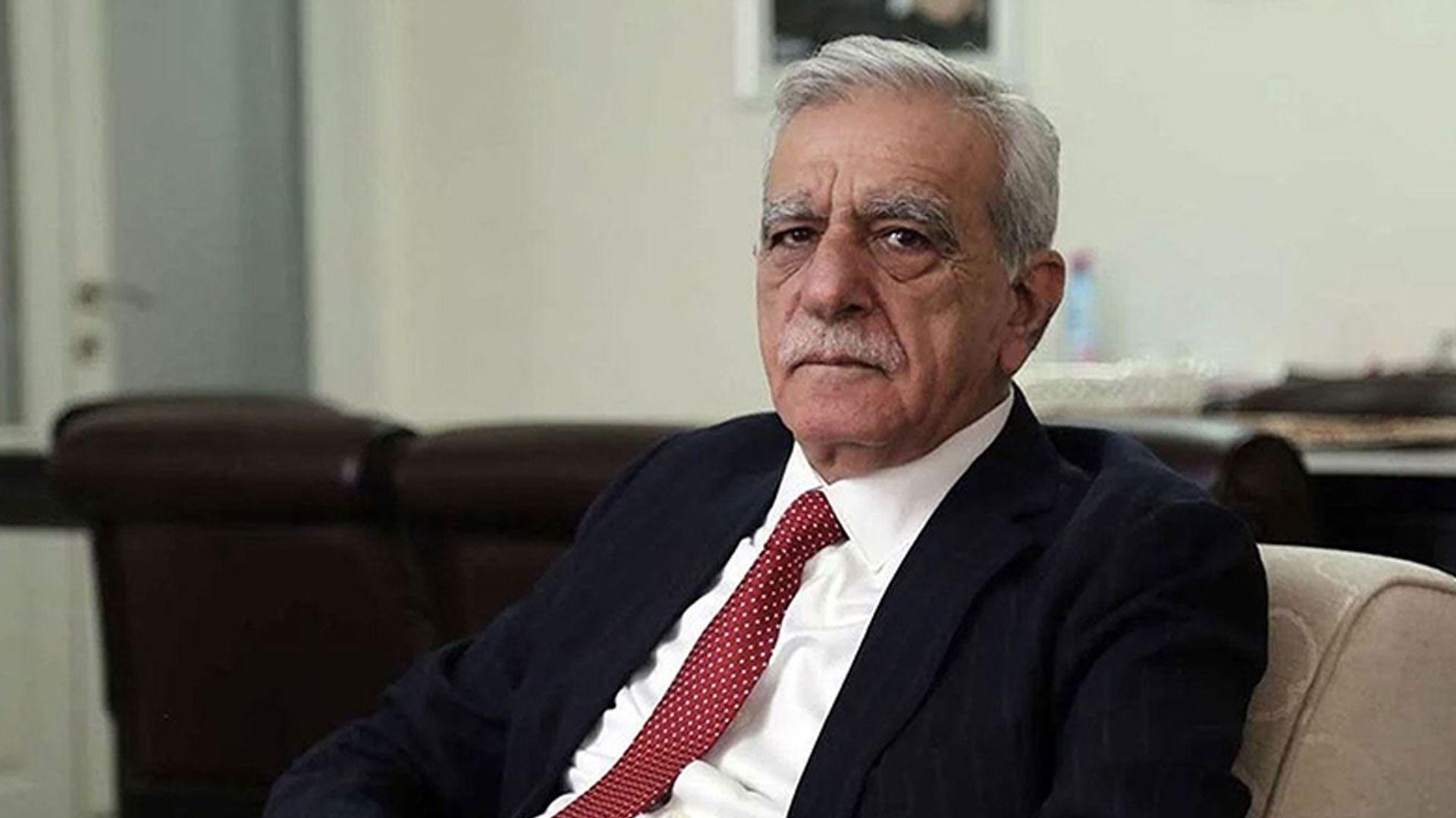 بە بڕیاری دادگا ئەحمەد تورک بێ تاوان دەرچوو