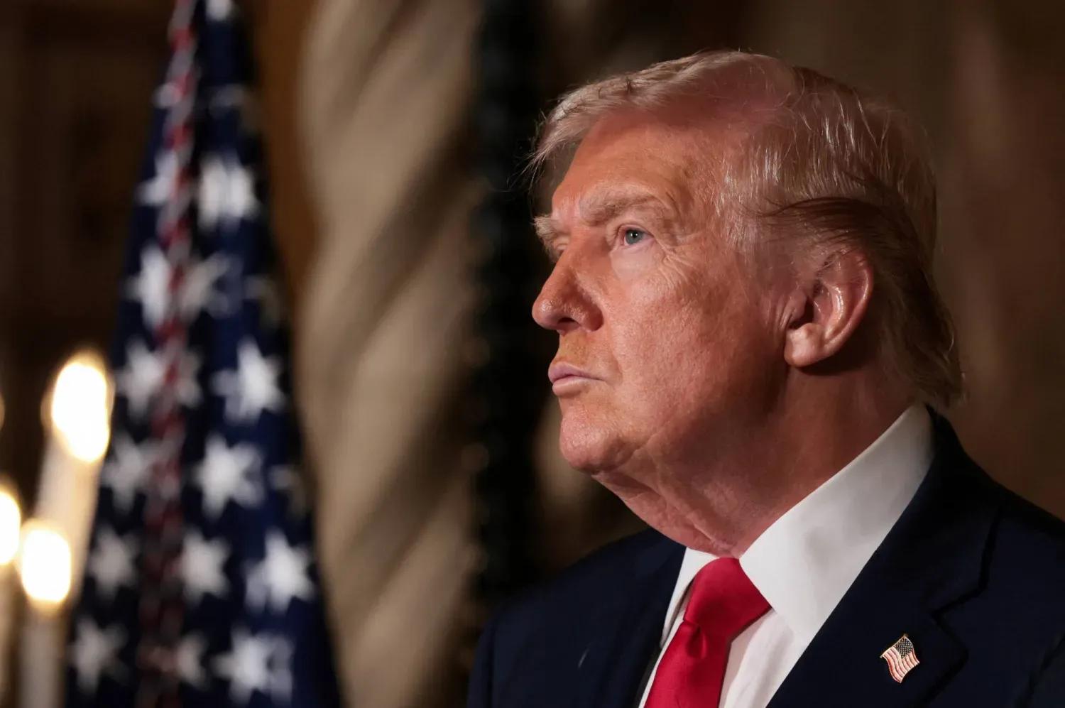 ترامب مهاجما معارضيه في التهنئة: عيد ميلاد سعيد للجميع بما في ذلك حثالة اليسار