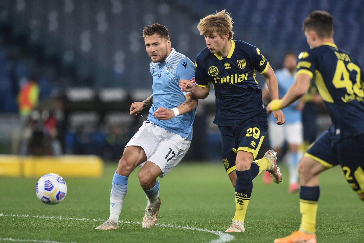 لازیۆ لە دوا ساتەکان لە پارمای بردەوە