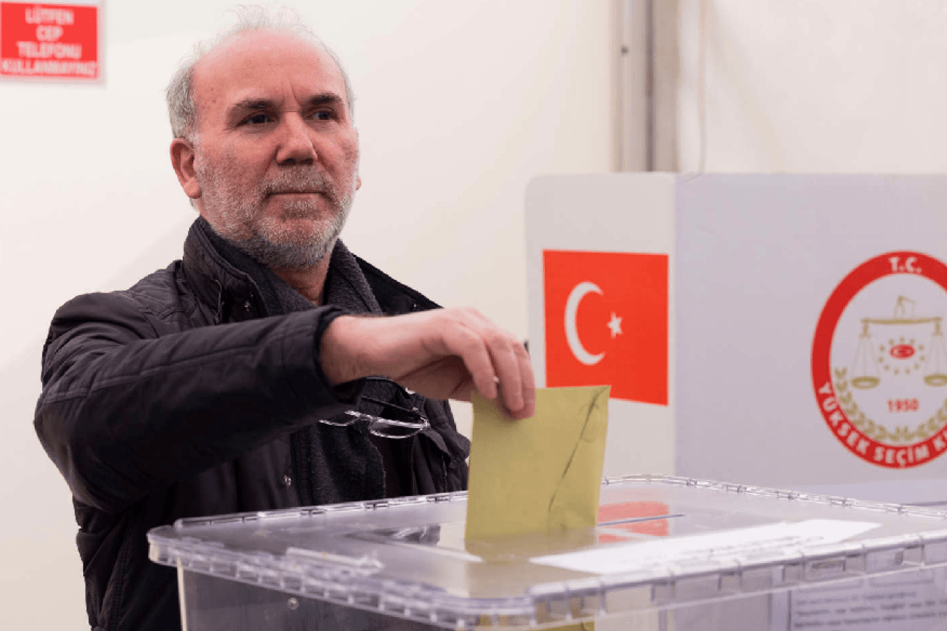 کۆمیسیۆنی ھەڵبژاردنەکانی تورکیا: ٦٠ ملیۆن و ٦٩٧ ھەزار و ٨٤٣ کەس مافی دەنگدانیان ھەیە 