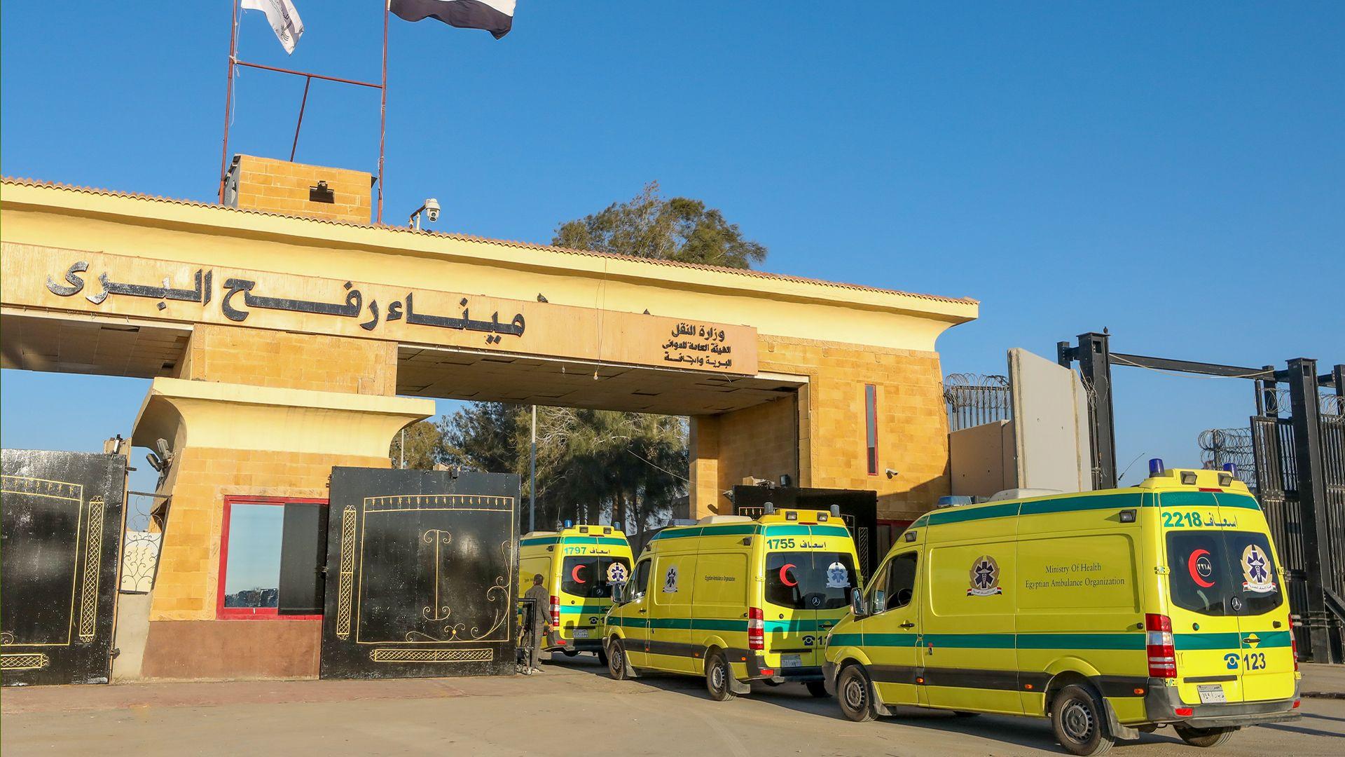 دوای هەشت مانگ لە داخرانی؛ دەروازەی رەفەح کرایەوە