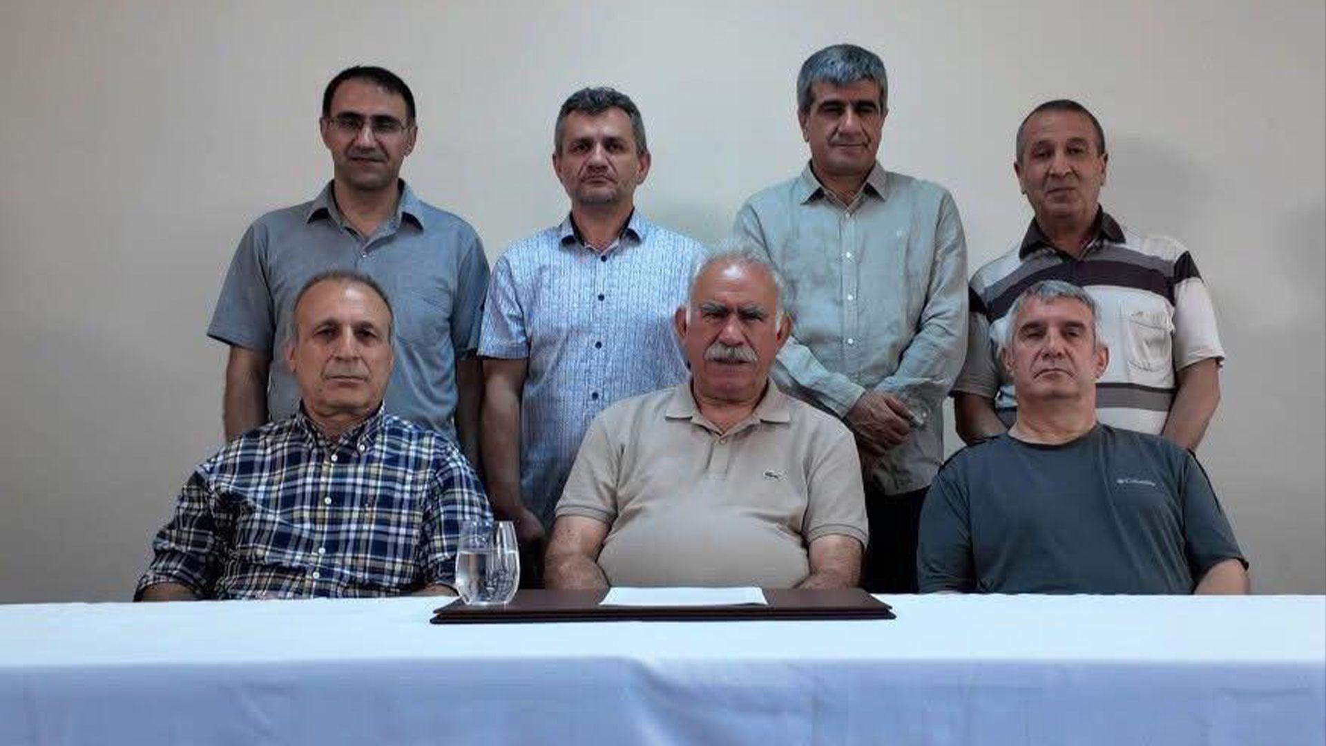 دوای 27 ساڵ عەبدوڵا ئۆجەلان لە پەیامێکی ڤیدیۆییدا دەرکەوت و باس لە چەکدانانی پەکەکە و داهاتووی ئەو تەڤگەرە دەکات