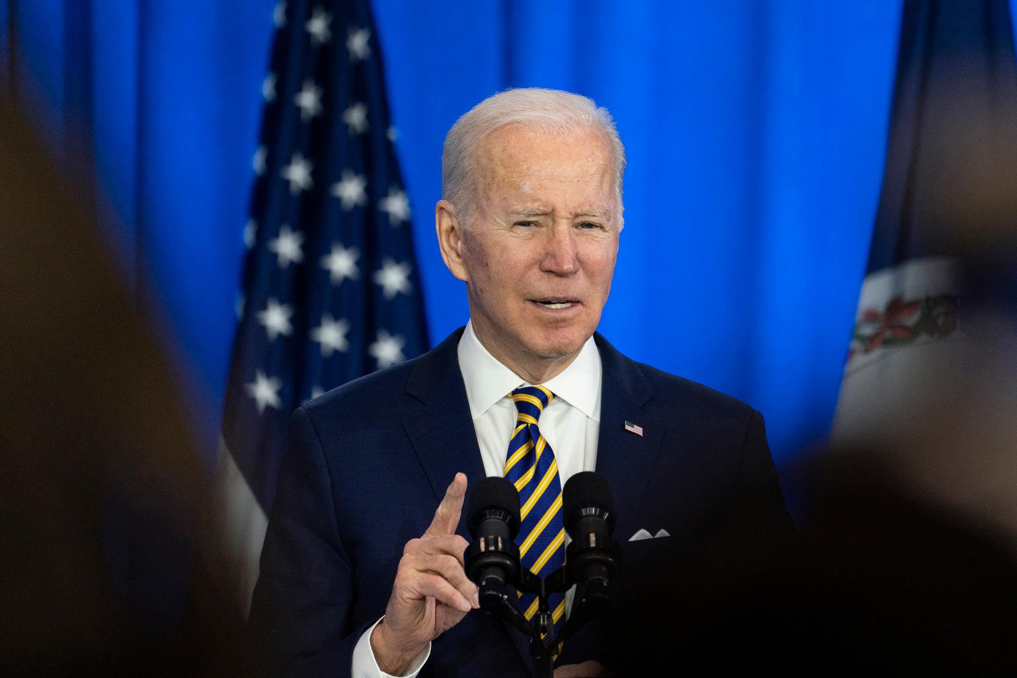 بایدن ھەڕەشە لە روسیا دەکات 