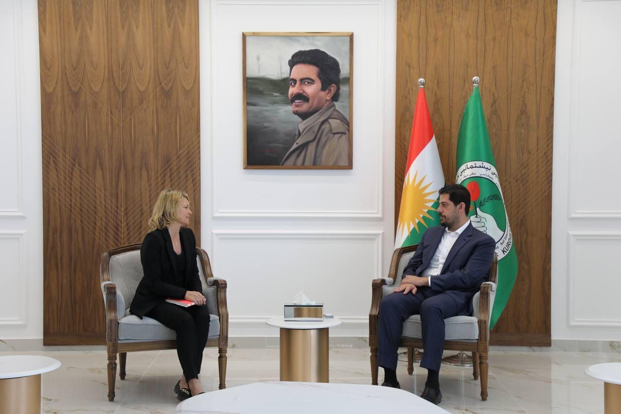 شاڵاو کۆسرەت رەسول پێشوازی لە کونسوڵی بەریتانیا دەکات