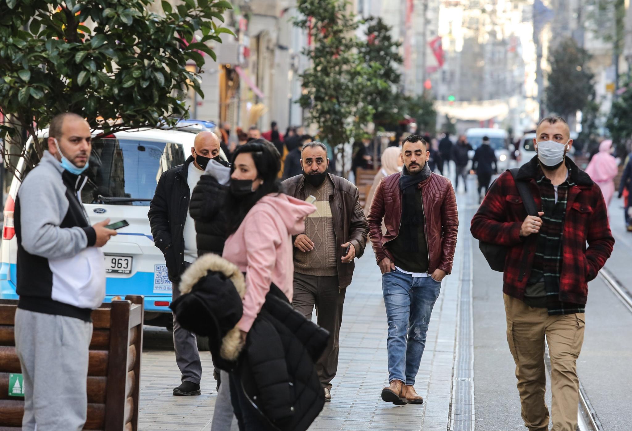 ئیسڕائیل داوا لە ھاوڵاتییەکانی دەکات تورکیا بەجێبھێڵن