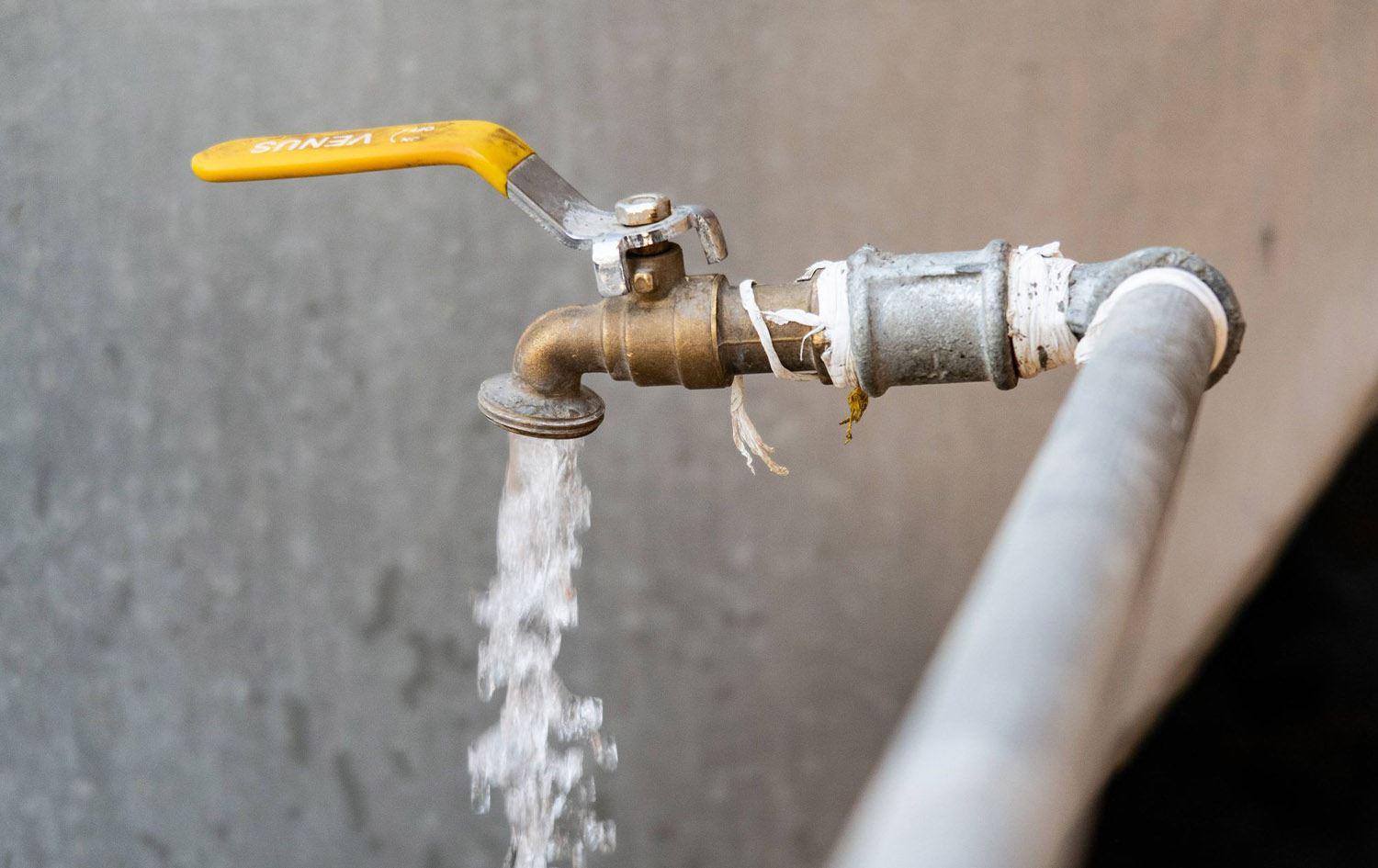 وەزارەتی شارەوانی: لە ھەفتەیەکدا سێ ملیۆن مەتر سێجا ئاوی خواردنەوە دابینکراوە