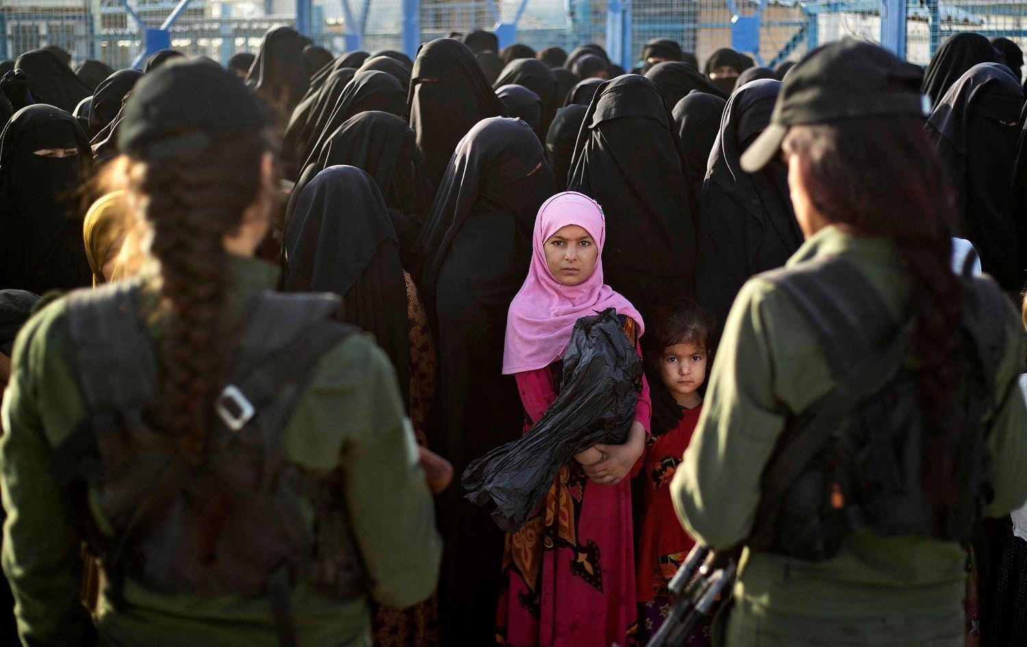 ھەسەدە: ھەڵمەتی ھێزەکانی ڕۆژئاوای کوردستان لەناو کەمپی ھۆل تواناکانی داعشی لاواز کردووە