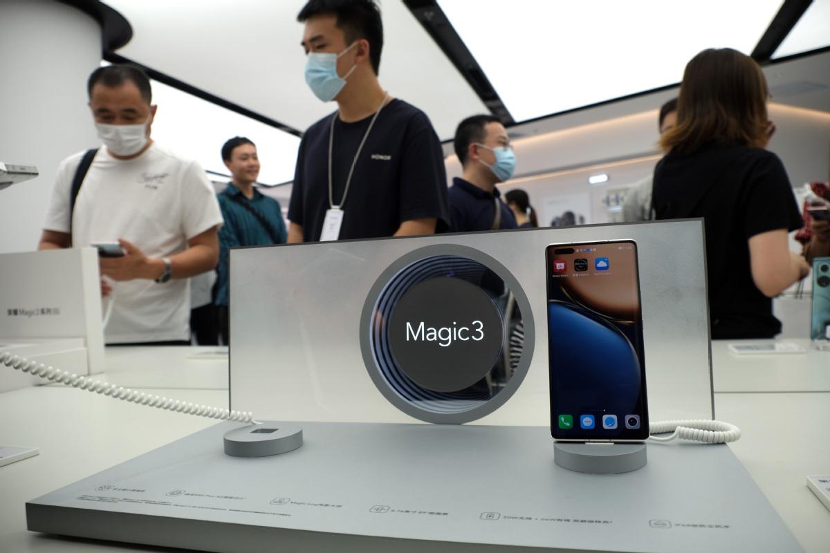 China smartphone sales drop 14.1% in the first quarter