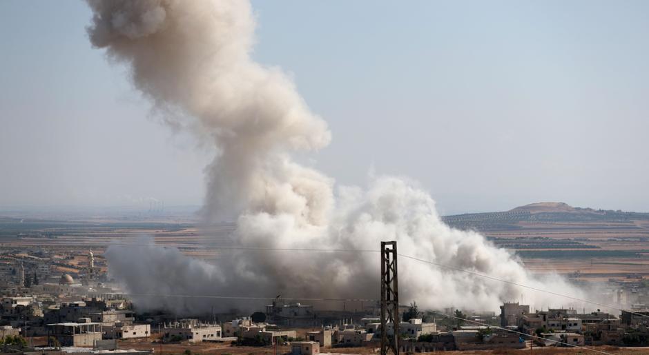 لە ھێرشێکی مووشەکی سوپای سوریا ٩ کەس کوژران