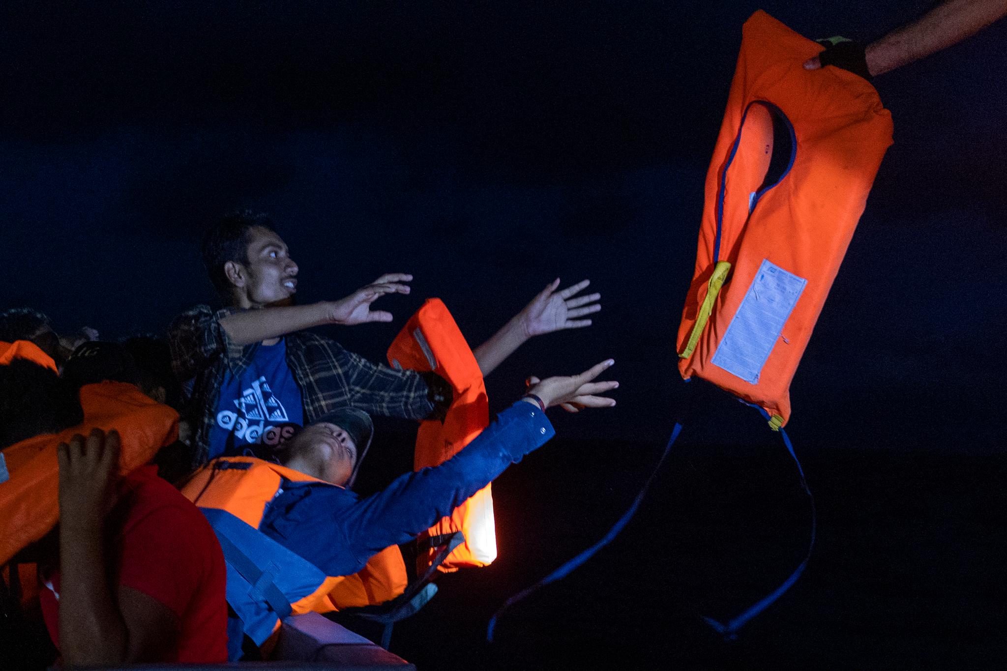 Six drowned off Turkish coast as migrant boat headed for Italy