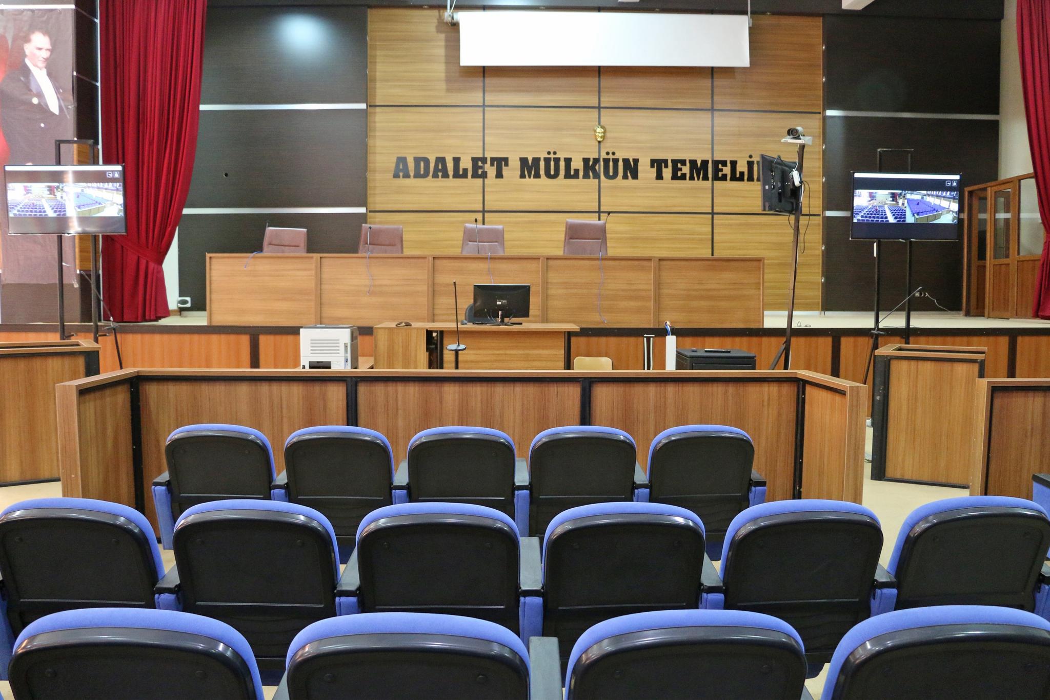 پەرلەمانتارێکی پێشووی ھەدەپە بە ساڵێک و ھەشت مانگ زیندانی سزا درا