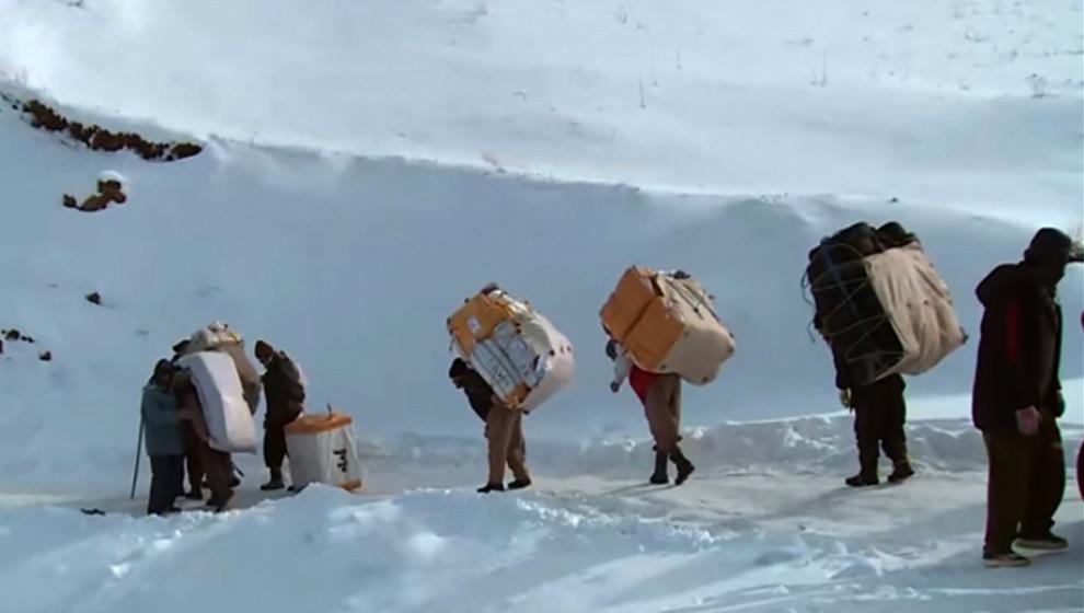 ٢٩٠ کۆڵبەر و کاسبکاری کورد لە رۆژھەڵاتی کوردستان بوونەتە قوربانی