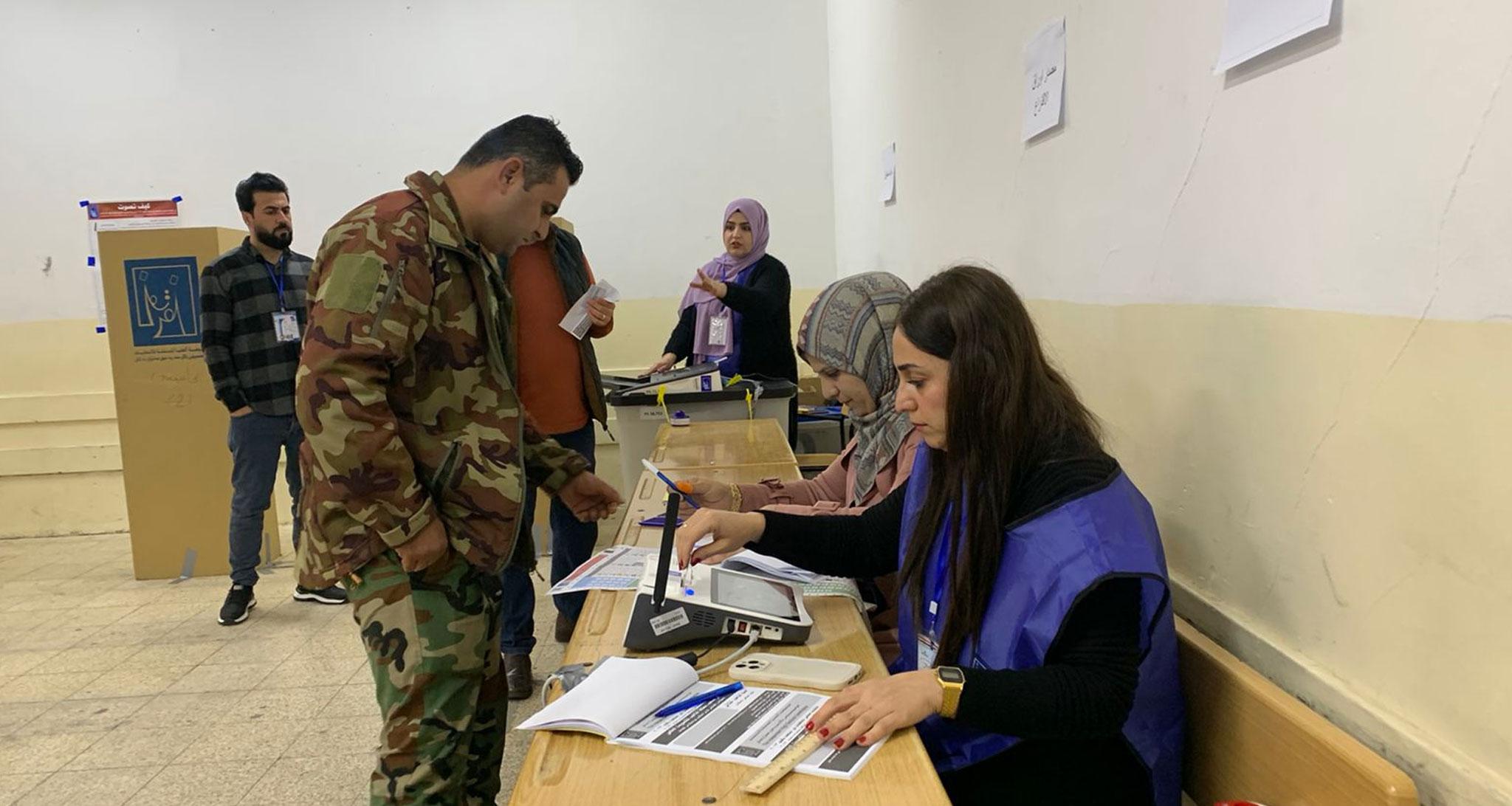 وەزارەتی ناوخۆی عێراق: تا ئێستا ھیچ پێشێلکارییەک لە دەنگدانی تایبەت تۆمارنەکراوە