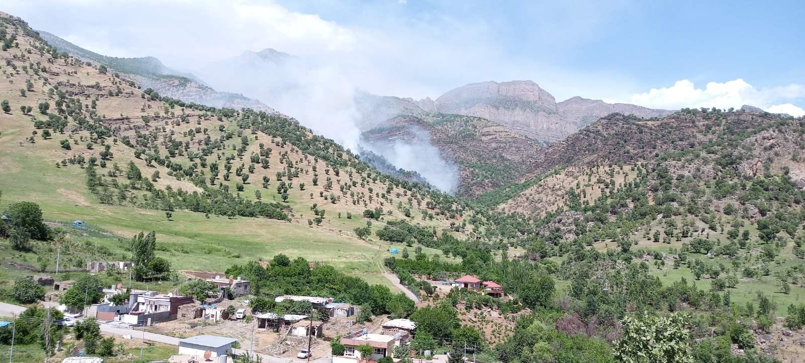 فرۆکە جەنگییەکانی تورکیا چەند گوندێک لە بەرواری باڵا بۆردومان دەکەن  