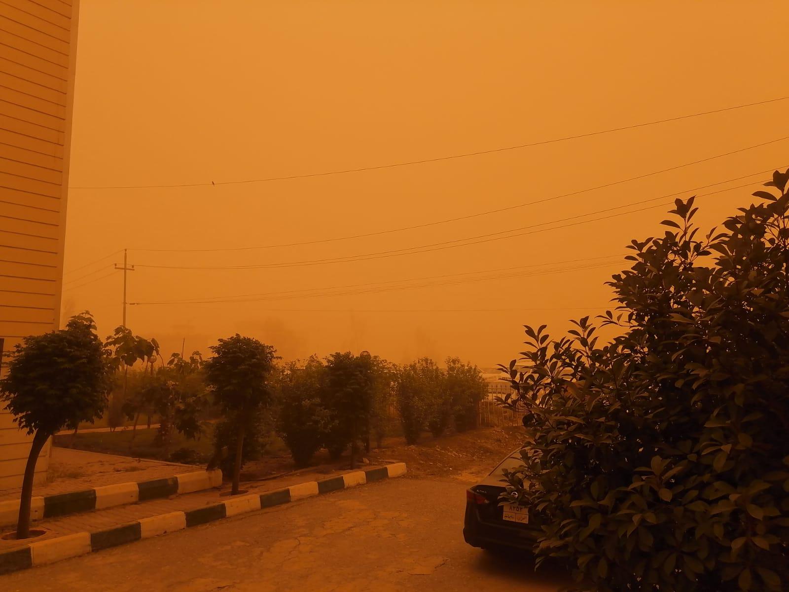 Thousands hospitalized as severe dust storm covers Iraq