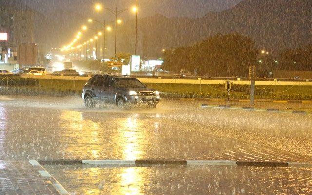 راصد جوي يحذر من السفر ليلاً بسبب غزارة الامطار