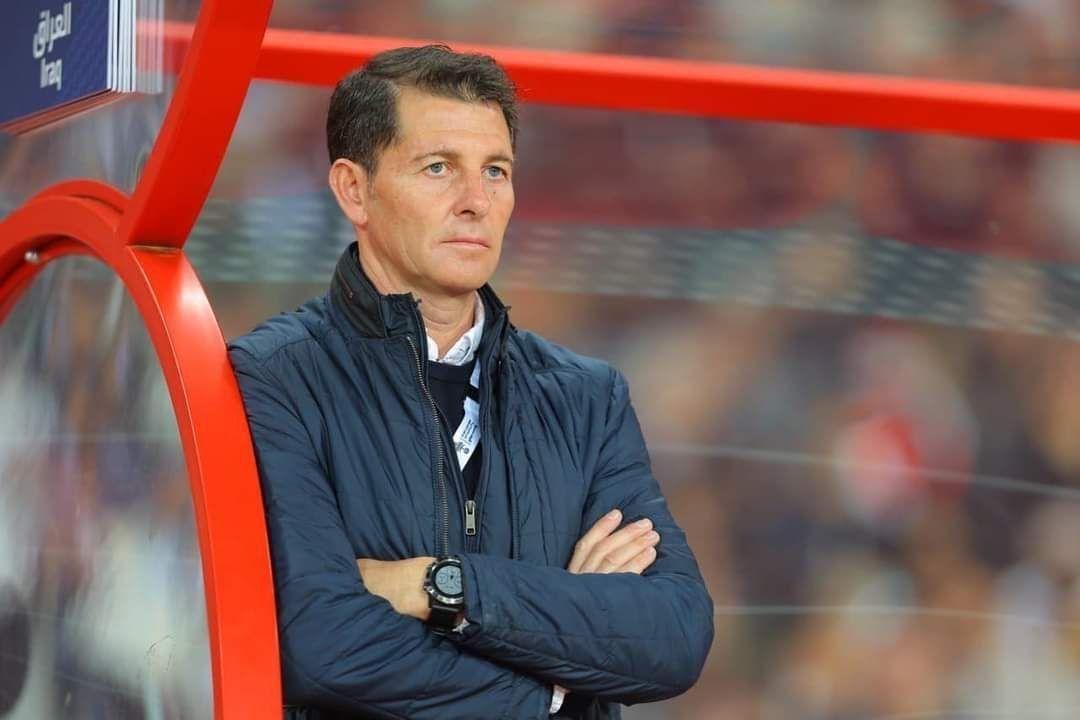 كاساس يحذر لاعبيه من قوة المنتخب البحريني وتطوره
