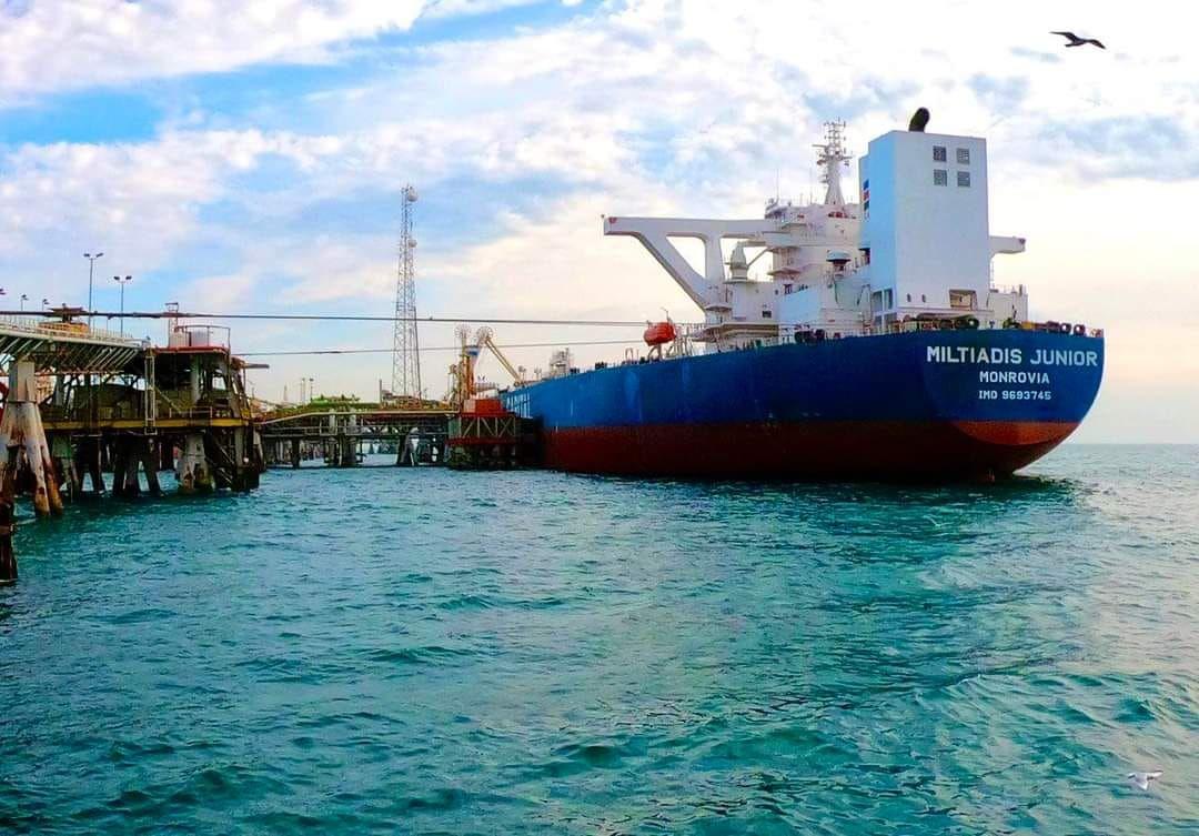 انخفاض أسعار خامي البصرة مع تراجع النفط عالميا
