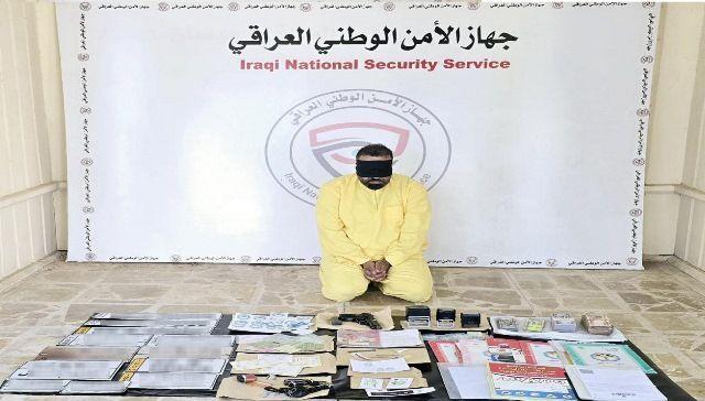 الاطاحة بأخطر مُزور في ميسان بحوزته أكثر من 80 وثيقة