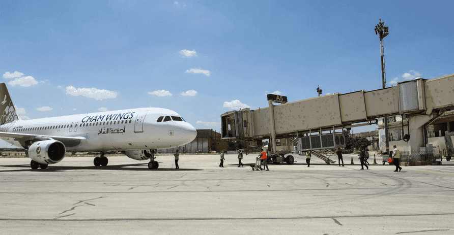 تعليق الرحلات من وإلى مطار دمشق حتى العام القادم