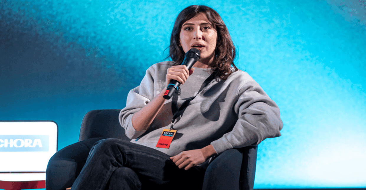 ايران تطلق سراح الصحفية الإيطالية سالا 
