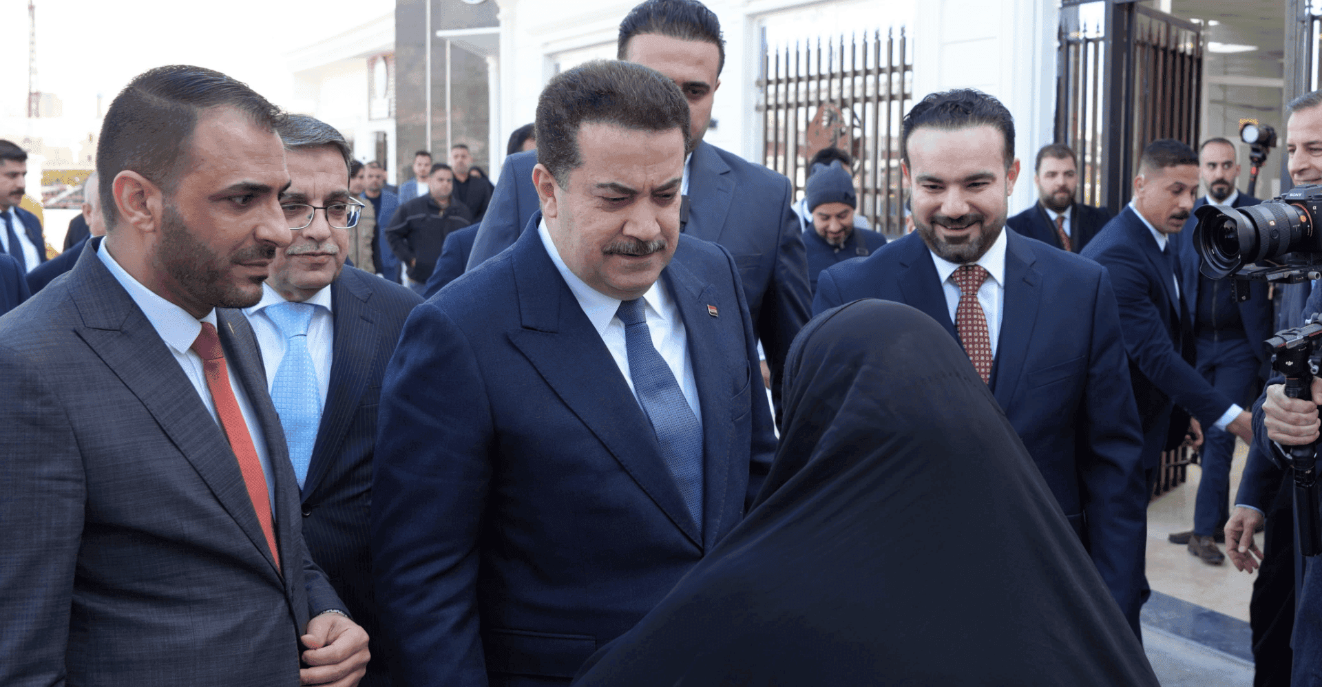 السوداني يزور مقر هيئة التقاعد و يطلق أربعة توجيهات تخص متقاعدي القوات الامنية 