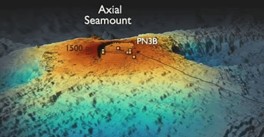 بركان في المحيط يوشك على الانفجار